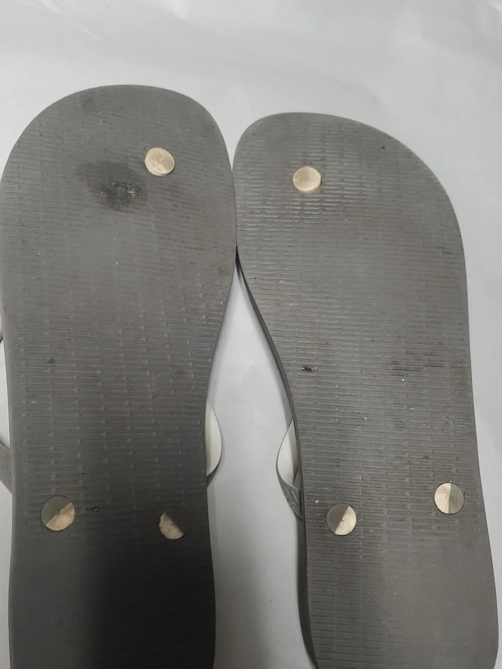 Havaianas Mens Brasil Logo-Embossed Rubber Flip Flops Size 10/11 Grey SummerSurf